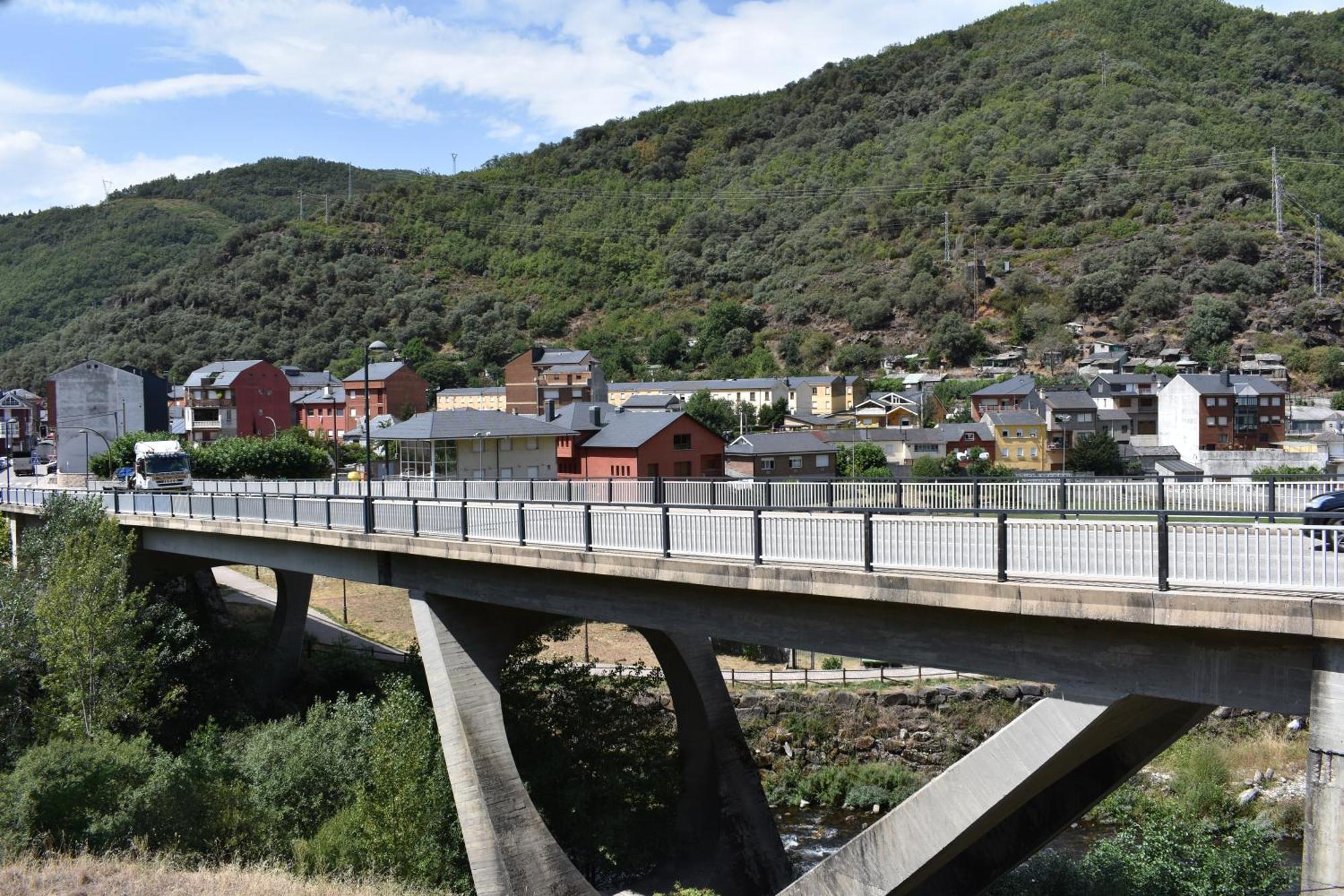 Vivienda De Uso Turistico Abella Apartman Matarrosa del Sil Kültér fotó